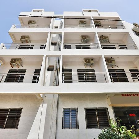 Hotel Oyo 18807 Vrajbhoomi Somnāth Exterior foto