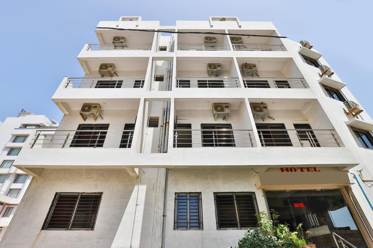 Hotel Oyo 18807 Vrajbhoomi Somnāth Exterior foto